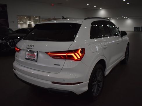 Used 2023 Audi Q3 2.0T Premium w/ Convenience Package AWD/4WD image 7