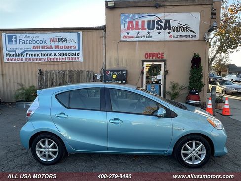 Used 2014 Toyota Prius C Four image 1