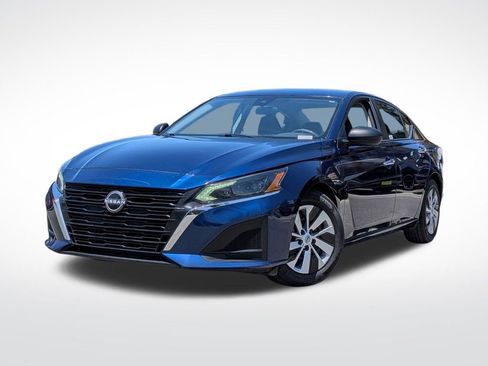 Used 2024 Nissan Altima 2.5 S FWD image 1
