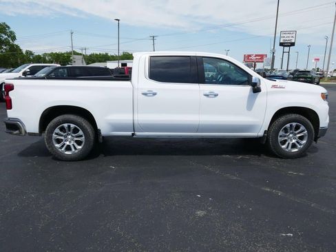 New 2026 Chevrolet Silverado 1500 LTZ w/ LTZ Premium Package AWD/4WD image 3