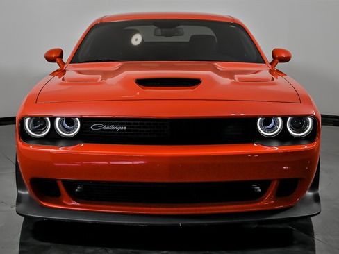 Used 2019 Dodge Challenger R/T Scat Pack RWD image 4