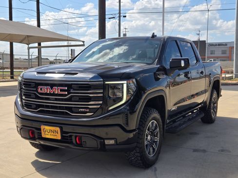 Certified 2024 GMC Sierra 1500 AT4 w/ Technology Package AWD/4WD image 3