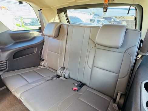 Used 2019 GMC Yukon Denali w/ Denali Ultimate Package image 16