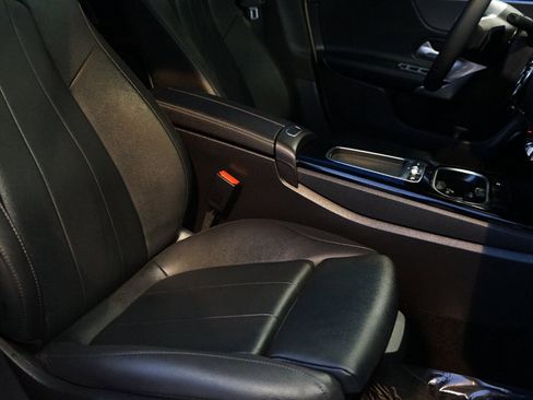 Used 2025 Mercedes-Benz CLA 250 CLA250 w/ Exclusive Package image 21