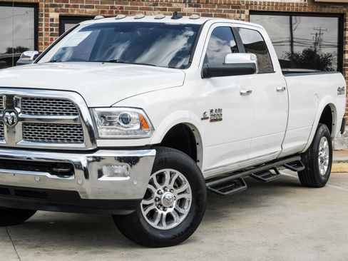 Used 2018 RAM 2500 Laramie AWD/4WD image 8