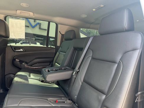 Used 2019 GMC Yukon XL SLT AWD/4WD image 38