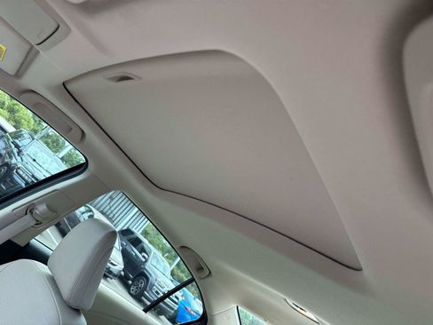 Certified 2017 Honda Accord Touring image 33