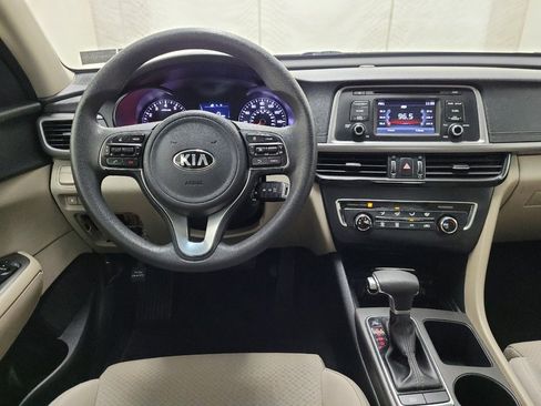Used 2017 Kia Optima LX FWD image 22