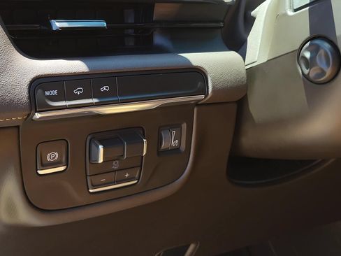 Used 2023 Cadillac Escalade Sport w/ Touring Package RWD image 23