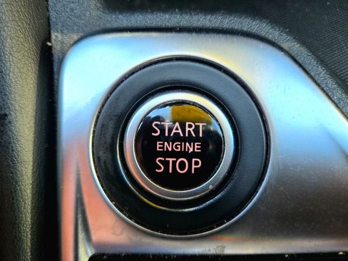 Used 2020 Nissan Sentra SR image 33