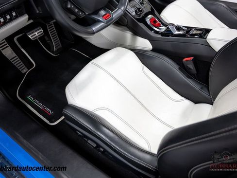 Used 2016 Lamborghini Huracan LP 610-4 image 21