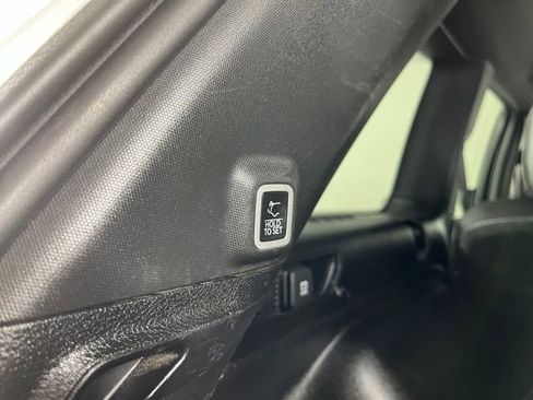 Used 2023 Jeep Grand Cherokee Altitude AWD/4WD image 41
