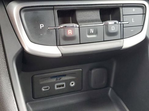 Certified 2023 GMC Terrain SLT w/ LPO, Floor Liner Package AWD/4WD image 30