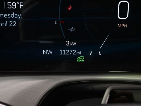 Certified 2026 Cadillac Vistiq Premium Luxury w/ LPO, Floor Liner Package AWD/4WD image 27
