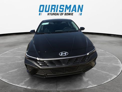 New 2026 Hyundai Elantra SE FWD image 8