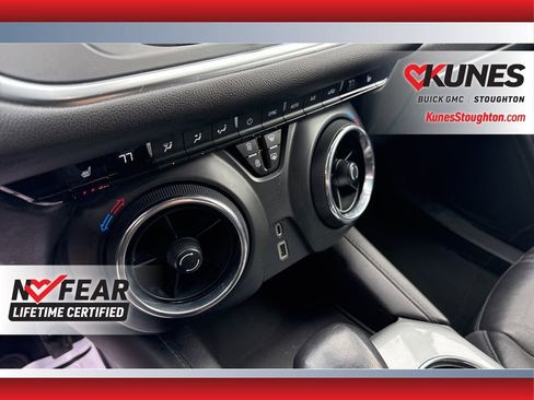 Used 2020 Chevrolet Blazer LT image 27