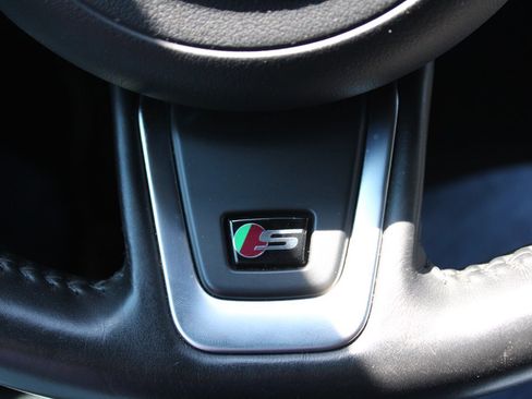 Used 2020 Jaguar F-PACE S image 29