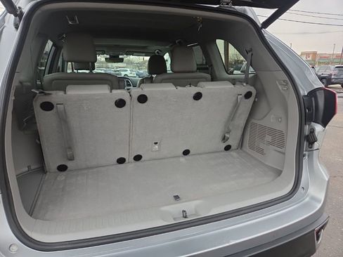 Used 2019 Toyota Highlander Limited image 20