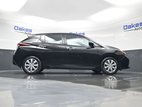 Used 2022 Nissan Leaf S image 42