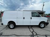 Used 2018 Chevrolet Express 2500 image 2