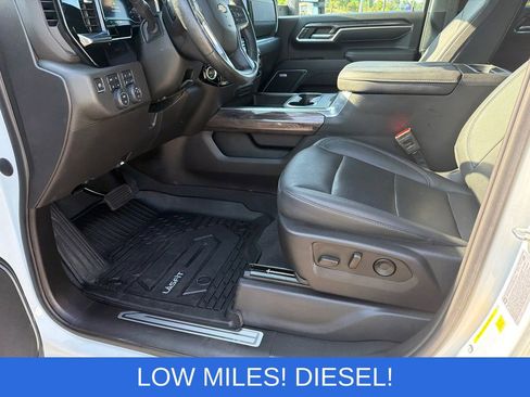 Used 2024 Chevrolet Silverado 3500 LTZ w/ LTZ Convenience Package AWD/4WD image 9