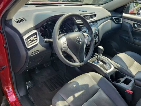 Used 2015 Nissan Rogue SV FWD image 16