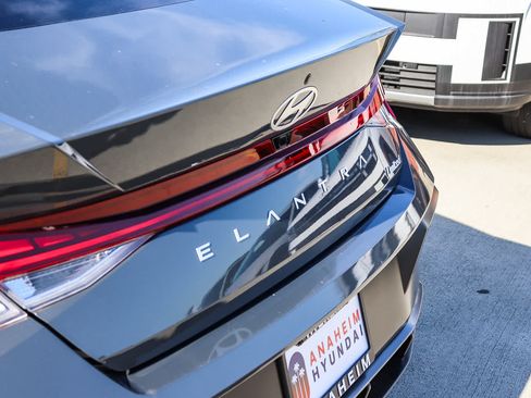 New 2026 Hyundai Elantra Limited FWD image 12