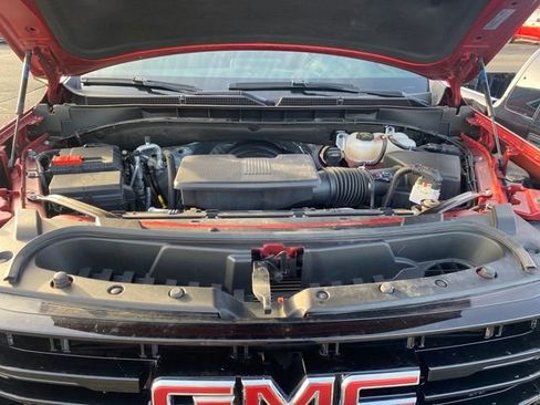 Certified 2024 GMC Yukon SLE image 21