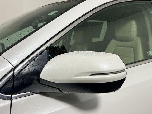 Used 2022 Honda CR-V Touring image 12