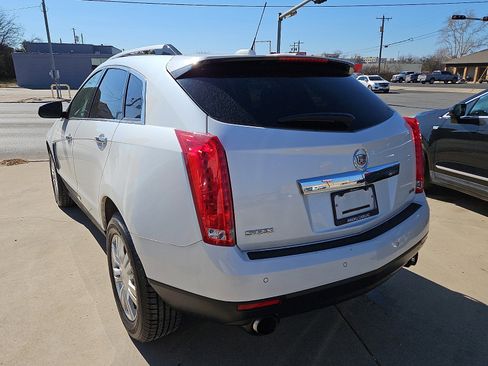 Used 2015 Cadillac SRX Luxury image 3