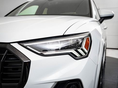 Used 2022 Audi Q3 2.0T Premium Plus image 16