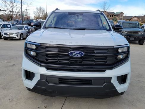 New 2025 Ford Expedition Active image 5