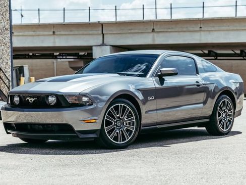 Used 2011 Ford Mustang GT Premium w/ Comfort Pkg RWD image 31