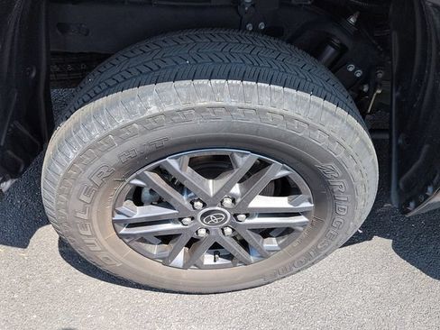 Used 2023 Toyota Tundra SR5 w/ SR5 Convenience Package AWD/4WD image 9