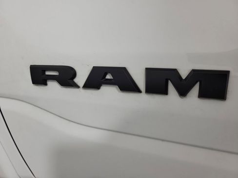 Used 2025 RAM 1500 Big Horn AWD/4WD image 7