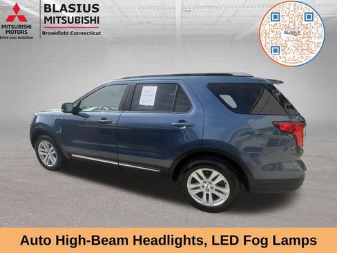 Used 2018 Ford Explorer XLT w/ Equipment Group 202A AWD/4WD image 18