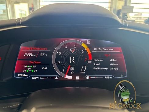 Used 2023 Chevrolet Corvette Stingray Premium Conv w/ Z51 Performance Package image 22