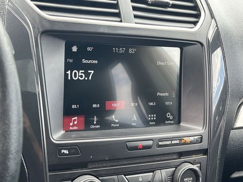 Used 2018 Ford Explorer XLT w/ Equipment Group 202A AWD/4WD image 18