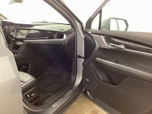 Used 2020 Cadillac XT6 Premium Luxury FWD image 22