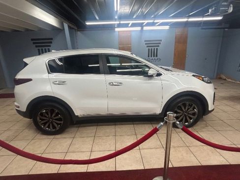 Used 2018 Kia Sportage EX w/ EX Sport Appearance Package image 5