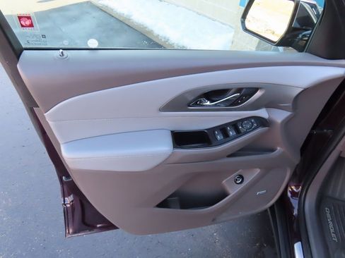 Used 2018 Chevrolet Traverse LT image 24
