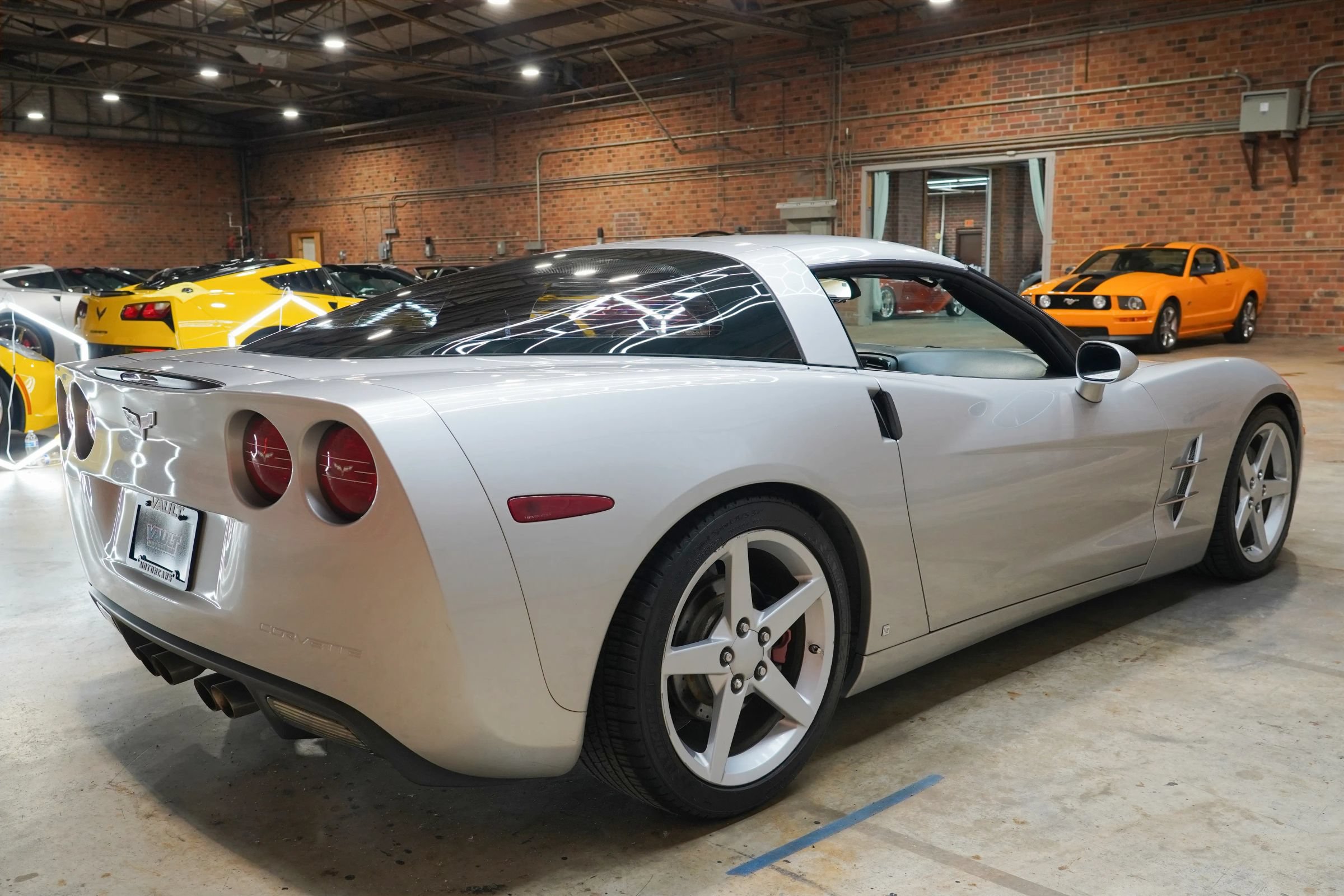 Used 2008 Chevrolet Corvette Coupe RWD image 12