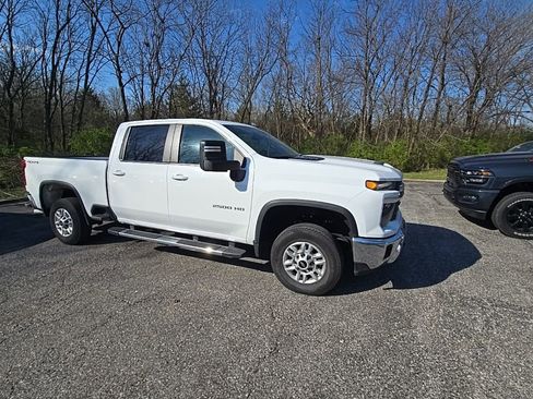 Used 2025 Chevrolet Silverado 2500 LT w/ Convenience Package image 10