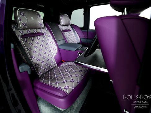 Used 2025 Rolls-Royce Cullinan image 30