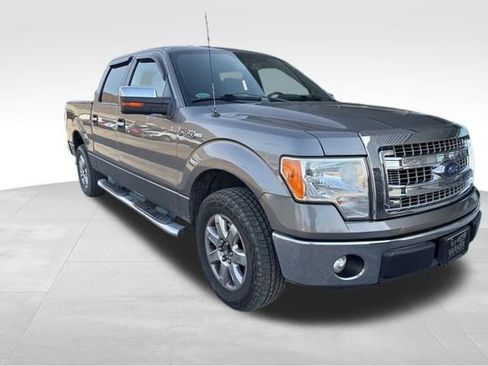 Used 2013 Ford F150 XLT w/ XLT Chrome Pkg image 8