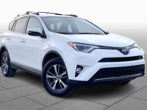 Used 2018 Toyota RAV4 XLE image 3