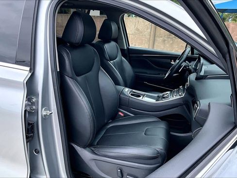 Used 2023 Hyundai Santa Fe SEL w/ Premium Package image 9