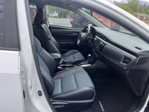 Used 2015 Toyota Corolla S FWD image 18