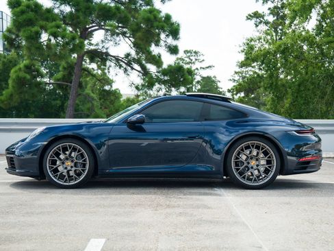 Used 2020 Porsche 911 Carrera RWD image 7