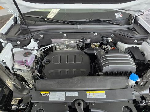 New 2024 Volkswagen Atlas Cross Sport SEL R-Line image 10